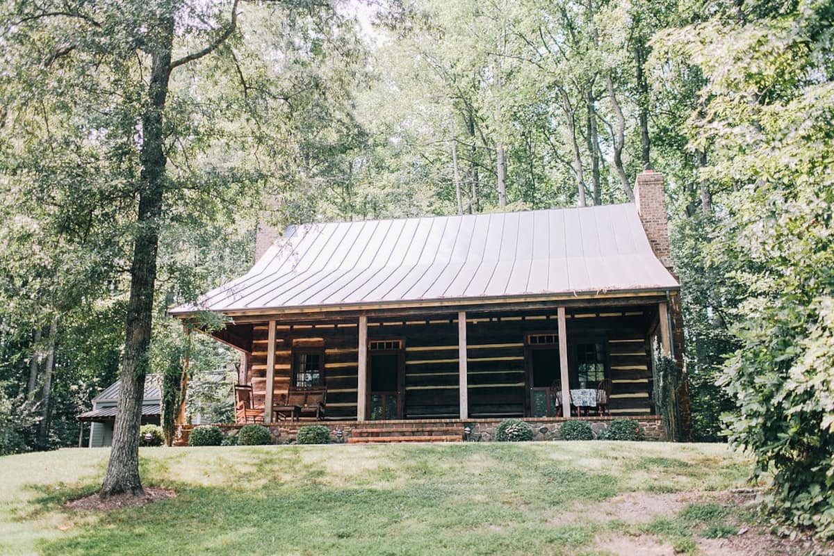 Log Home </br><h5><i>Starting at $255</i></h5>